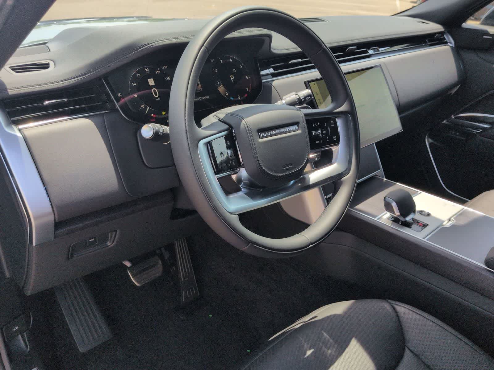 Thumbnail: 2026 Land Rover Range Rover - 2