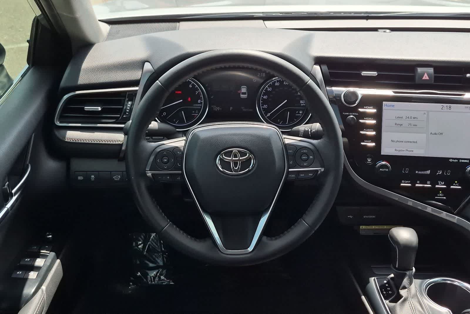 2020 Toyota Camry XLE - Photo 22