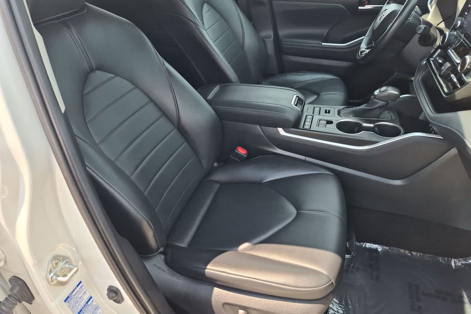 2021 Toyota Highlander XLE - Photo 22