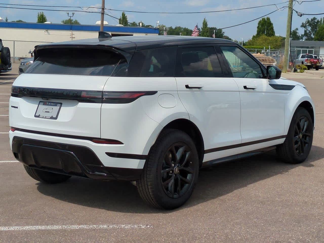 Thumbnail: 2025 Land Rover Range Rover Evoque - 6