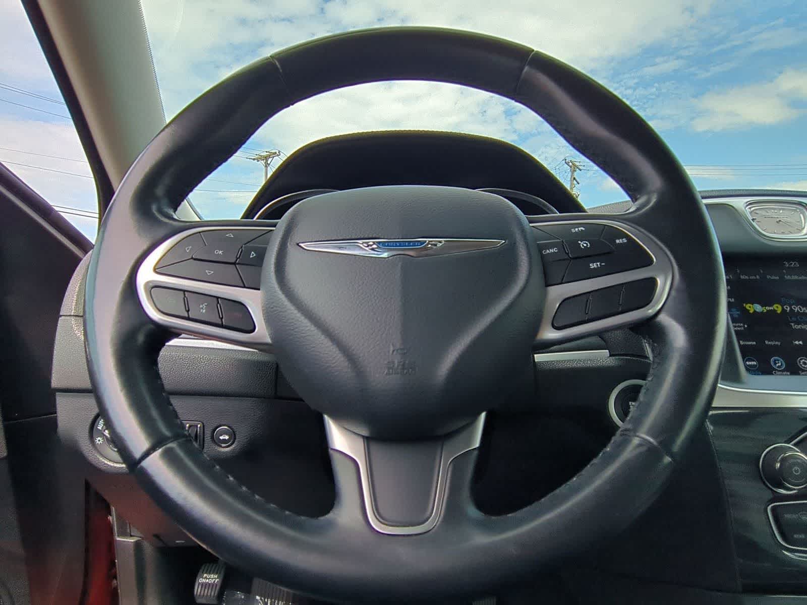 Thumbnail: 2020 Chrysler 300 - 21