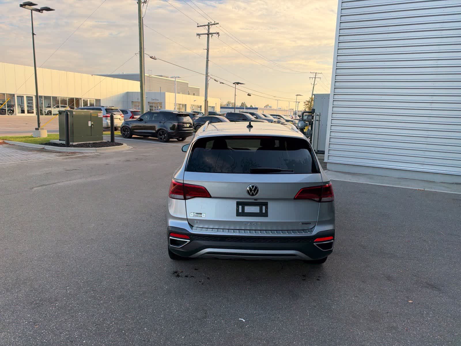 Used 2023 Volkswagen Taos 1.5T SE SUV