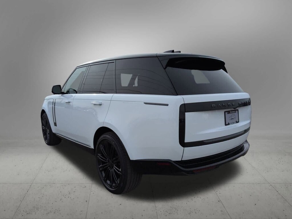 New 2026 Land Rover Range Rover SE SUV