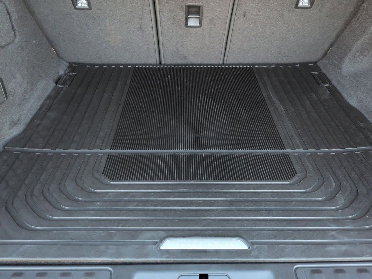 Thumbnail: 2026 Land Rover Range Rover Sport - 35