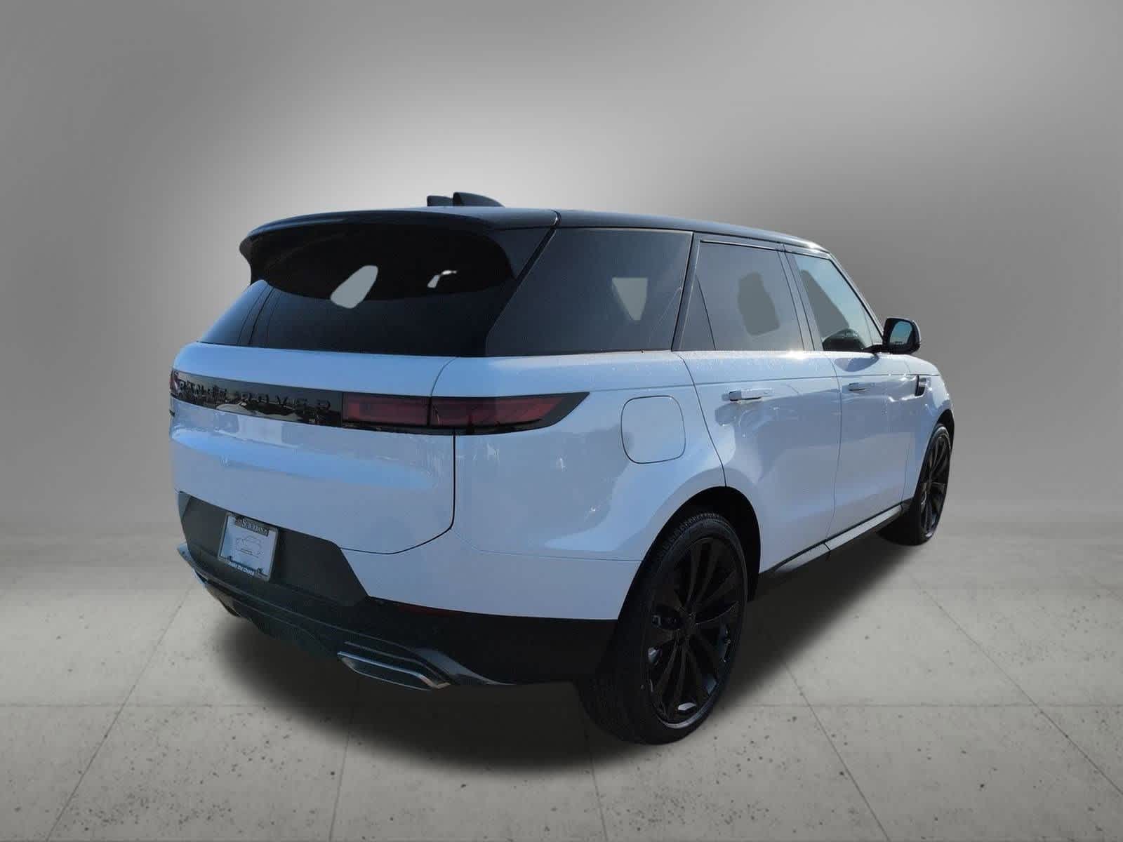 Thumbnail: 2025 Land Rover Range Rover Sport - 6