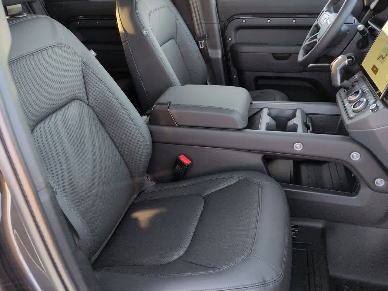 Thumbnail: 2026 Land Rover Defender - 23