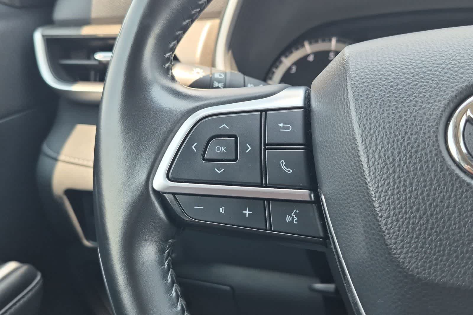 2021 Toyota Highlander XLE - Photo 24