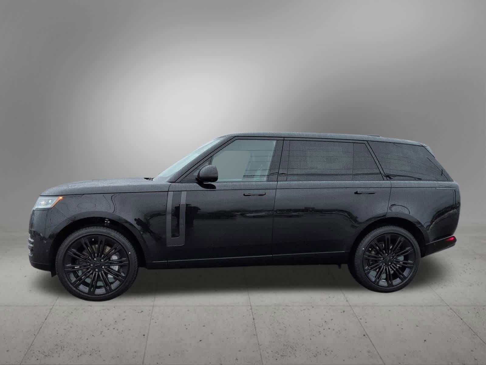 Thumbnail: 2026 Land Rover Range Rover - 3