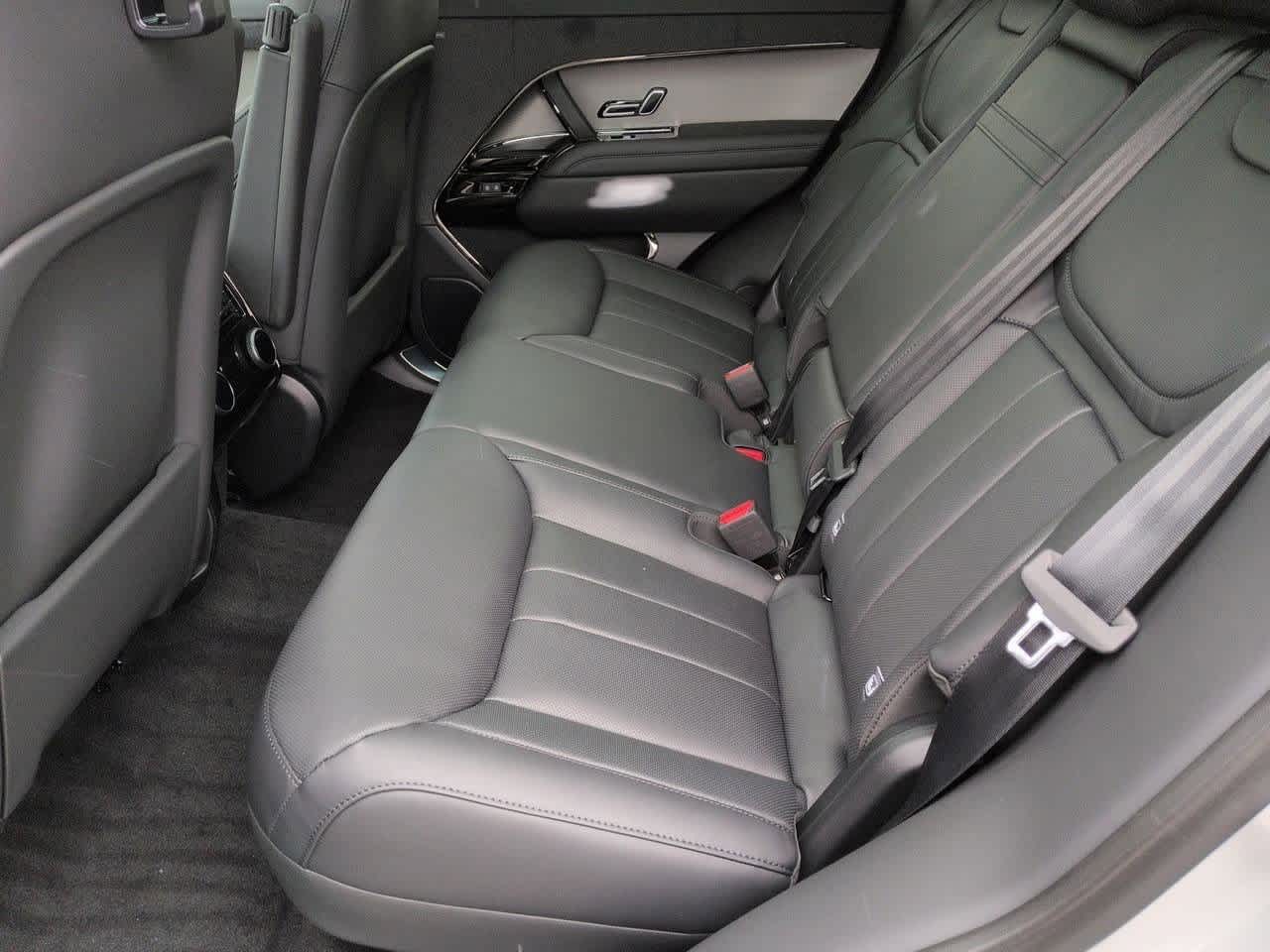 Thumbnail: 2026 Land Rover Range Rover Sport - 20