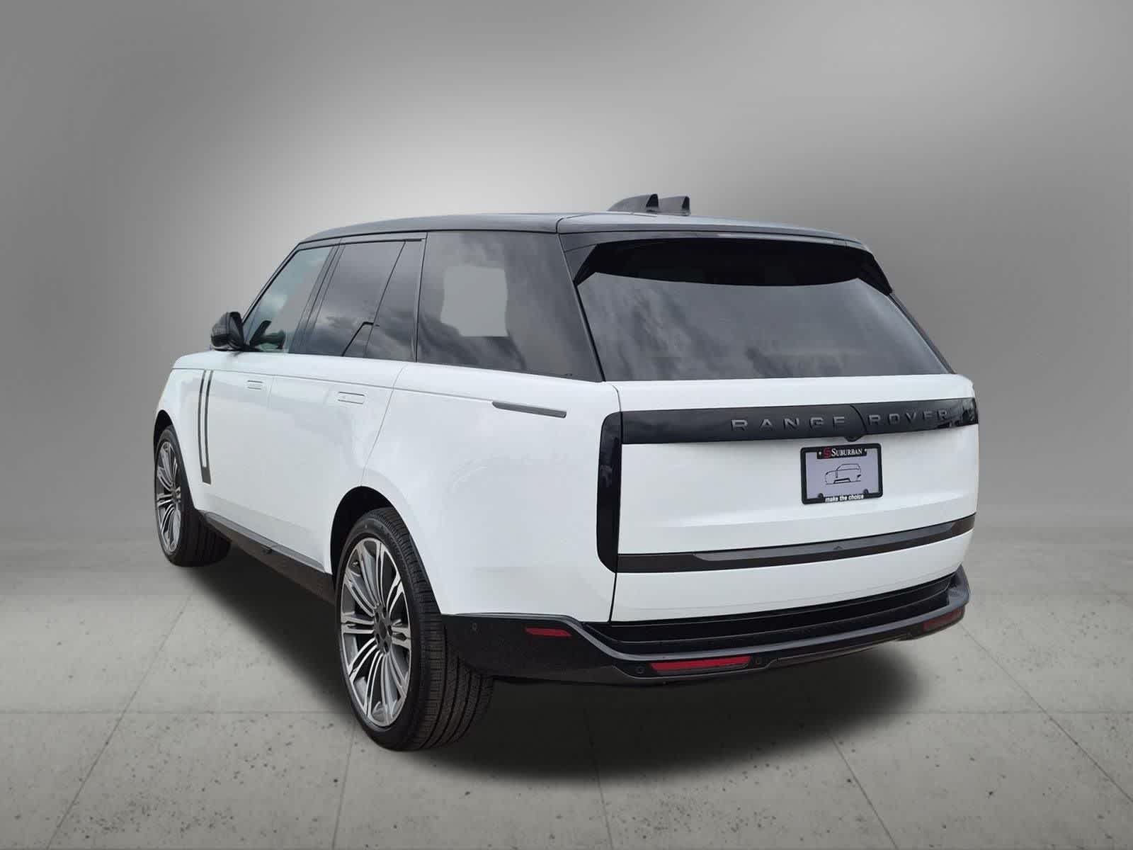 Thumbnail: 2026 Land Rover Range Rover - 4