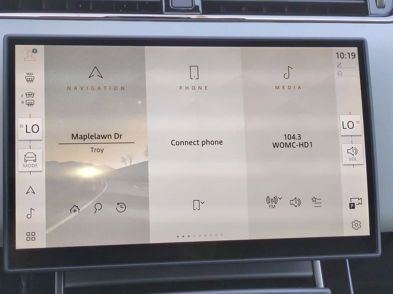 Thumbnail: 2025 Land Rover Range Rover Evoque - 27