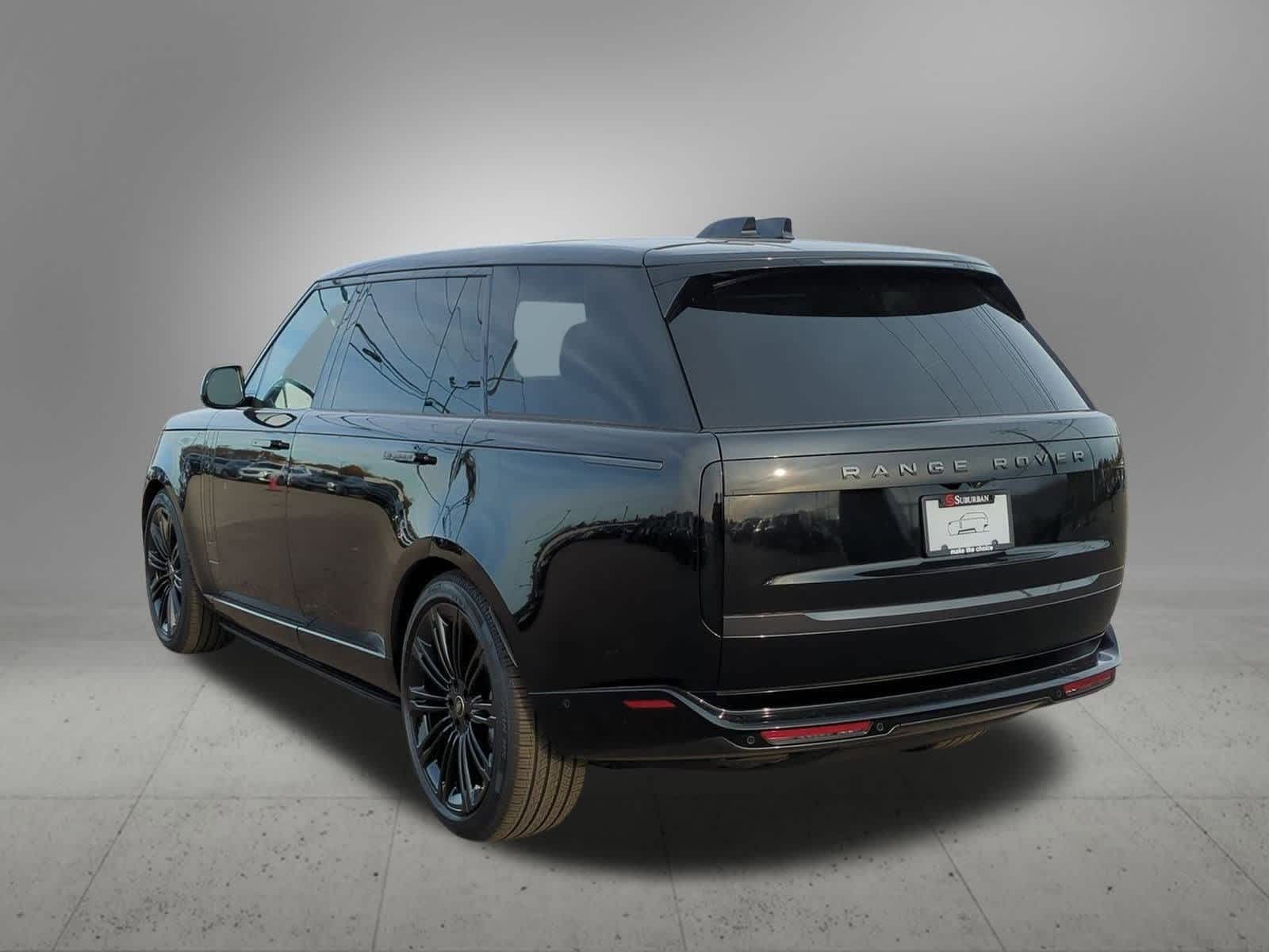 2025 Land Rover Range Rover SE photo 4
