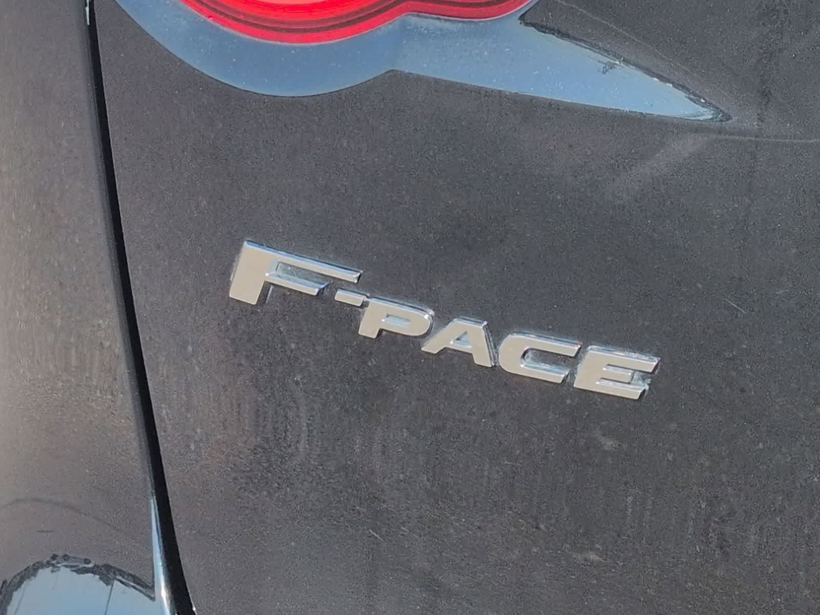 Thumbnail: 2018 Jaguar F-Pace - 12