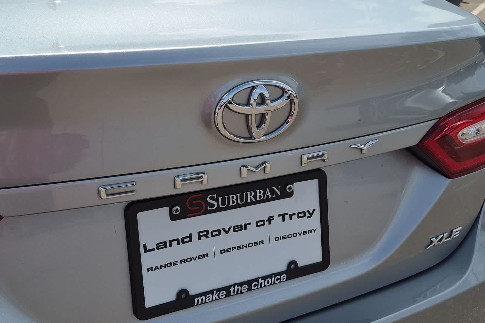2020 Toyota Camry XLE - Photo 12