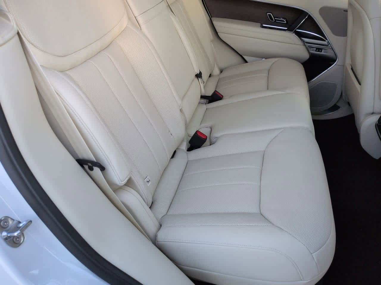 Thumbnail: 2026 Land Rover Range Rover - 21