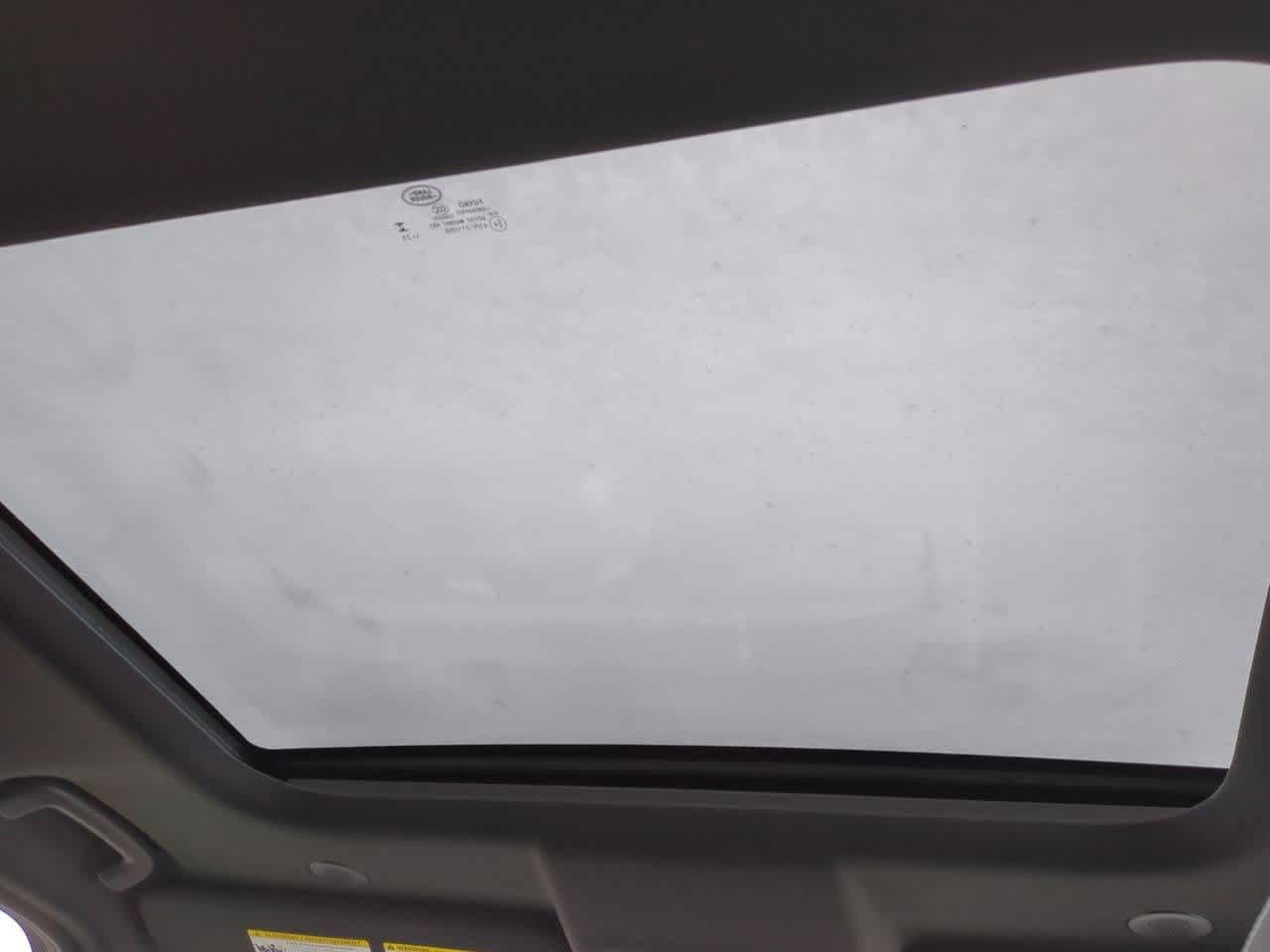 Thumbnail: 2026 Land Rover Discovery - 22