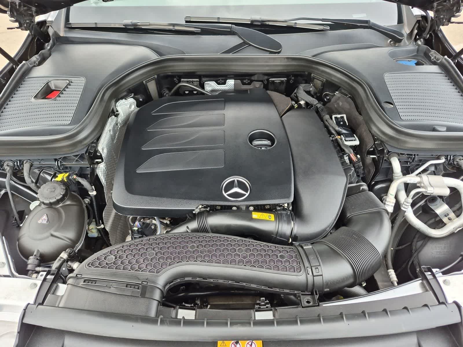 2022 Mercedes-Benz GLC GLC300 - Photo 14