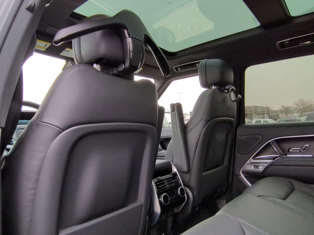 Thumbnail: 2026 Land Rover Range Rover - 18