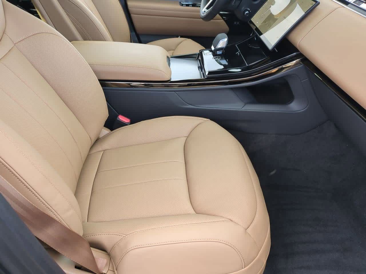 Thumbnail: 2026 Land Rover Range Rover Sport - 23