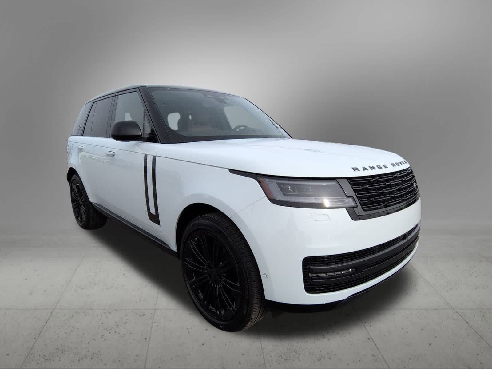 Thumbnail: 2026 Land Rover Range Rover - 8