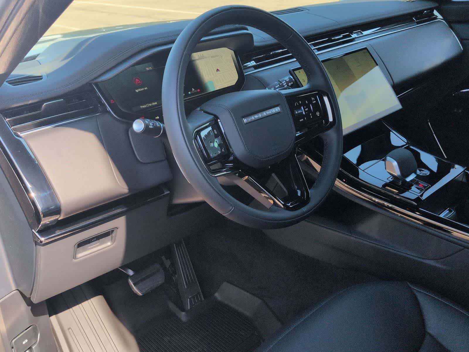 Thumbnail: 2026 Land Rover Range Rover Sport - 2