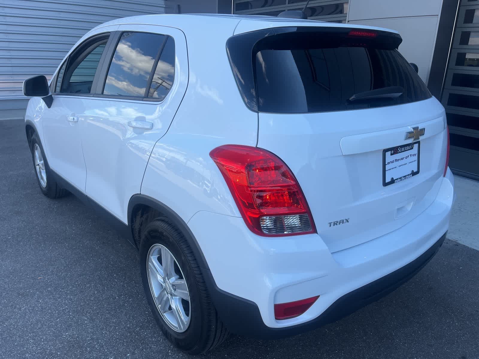 2020 Chevrolet Trax LS photo 3