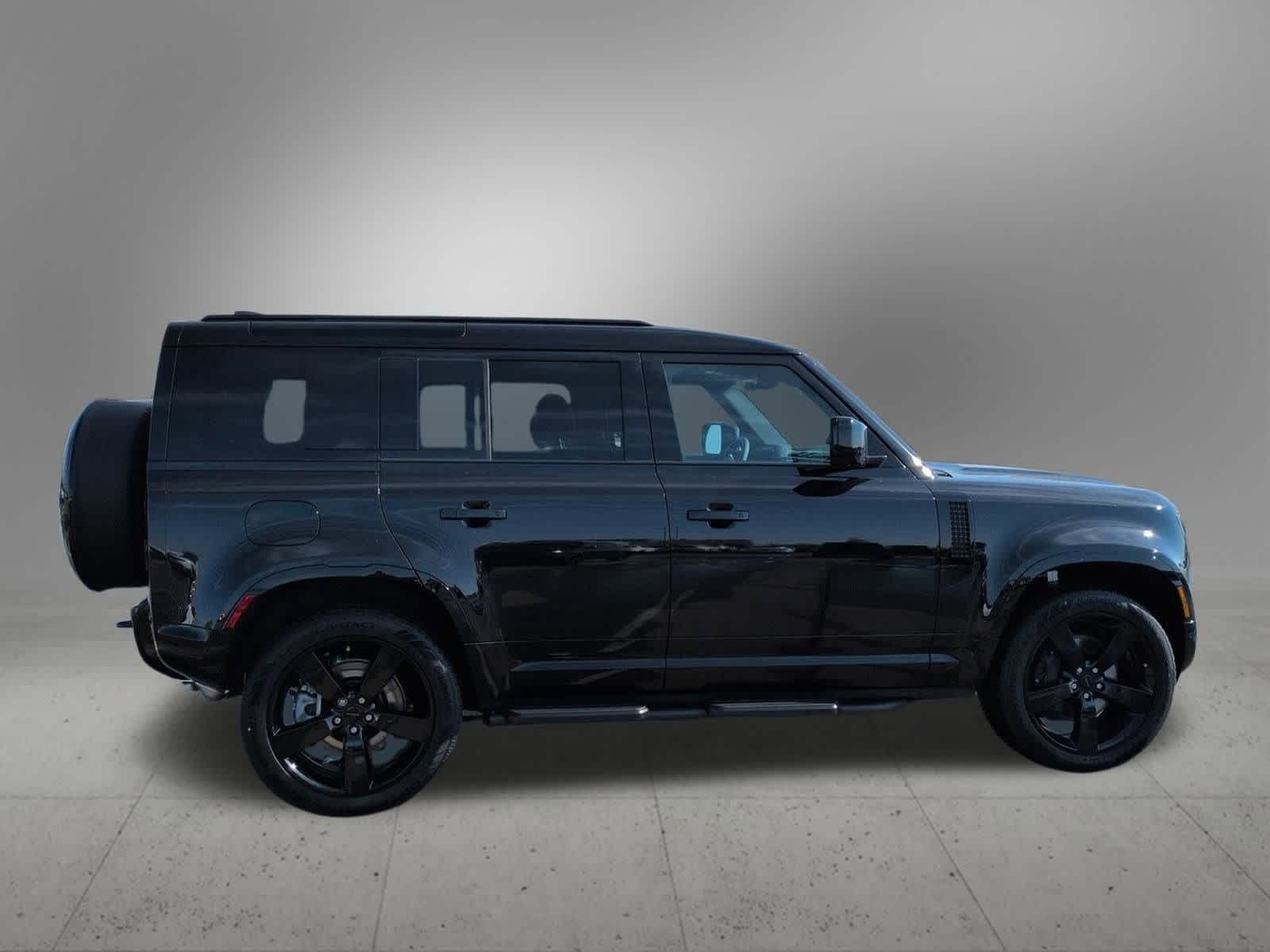 Thumbnail: 2026 Land Rover Defender - 7