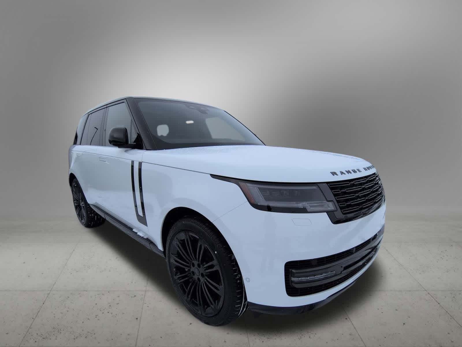 Thumbnail: 2026 Land Rover Range Rover - 8