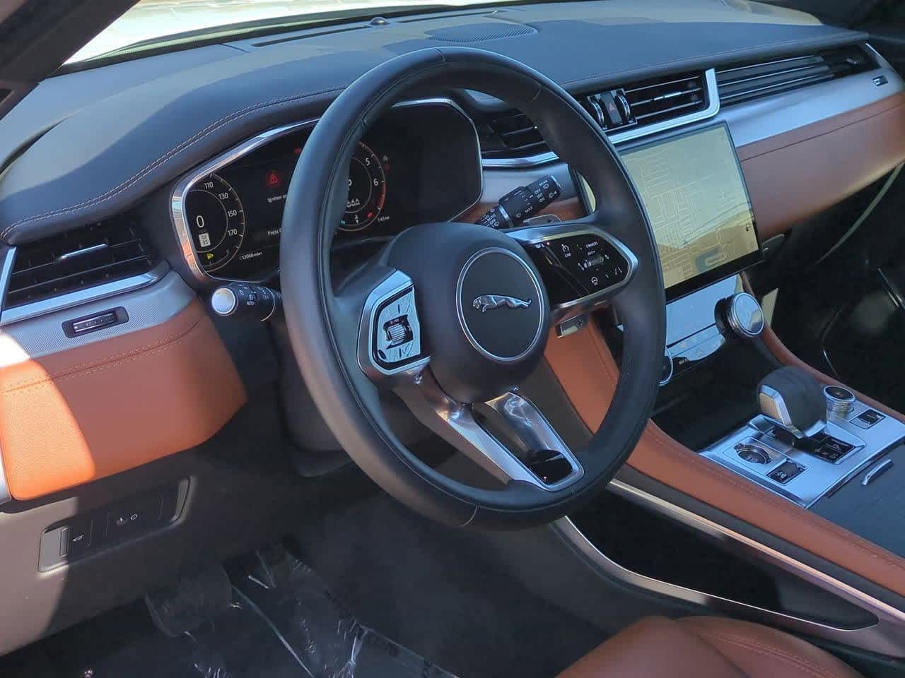 2024 Jaguar F-PACE P400 R-Dynamic S photo 2