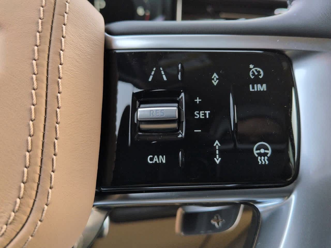 Thumbnail: 2026 Land Rover Range Rover - 26