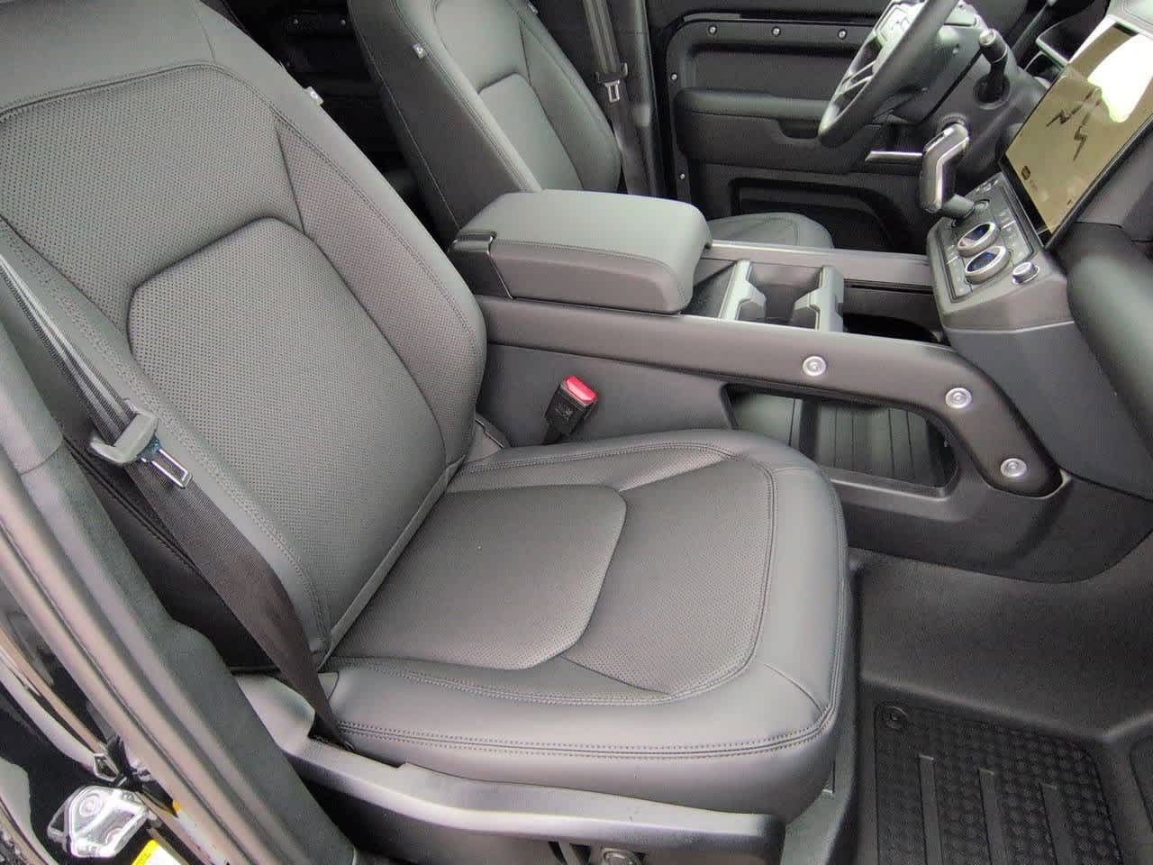 Thumbnail: 2026 Land Rover Defender - 23