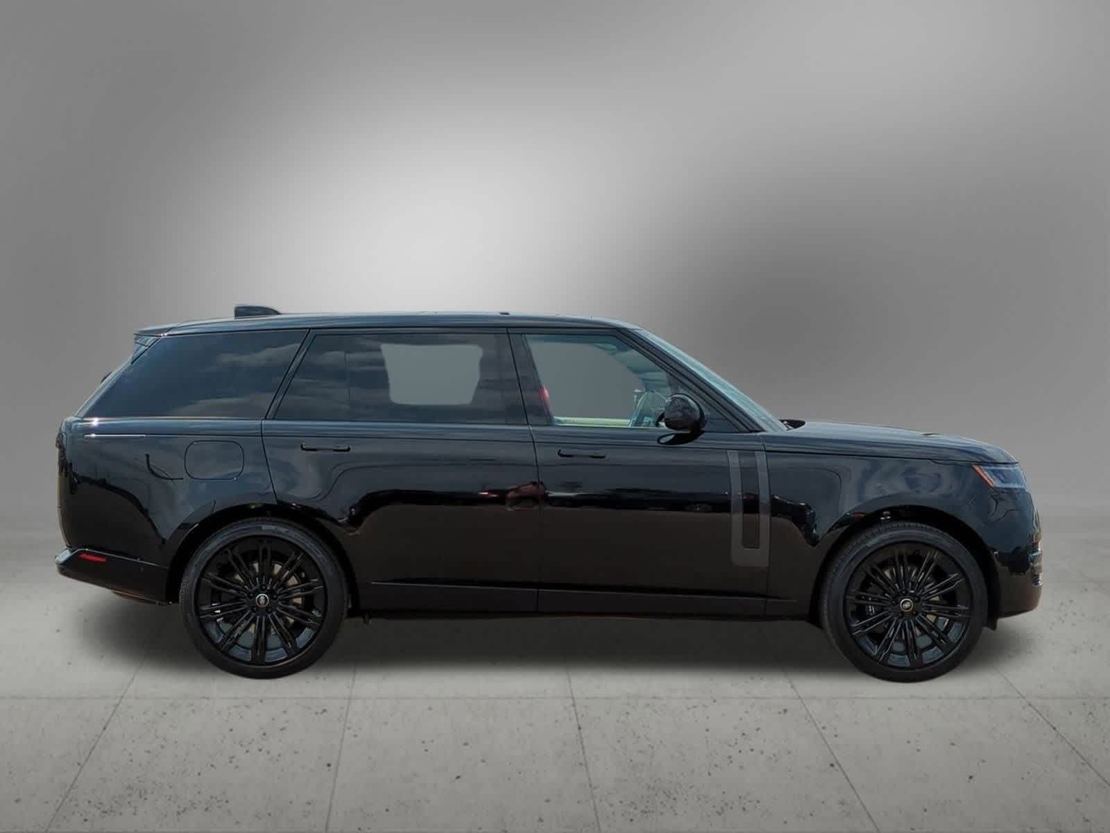 Thumbnail: 2025 Land Rover Range Rover - 7