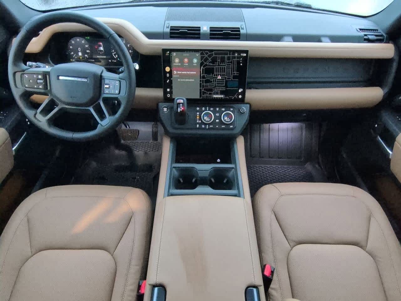 Thumbnail: 2025 Land Rover Defender - 15