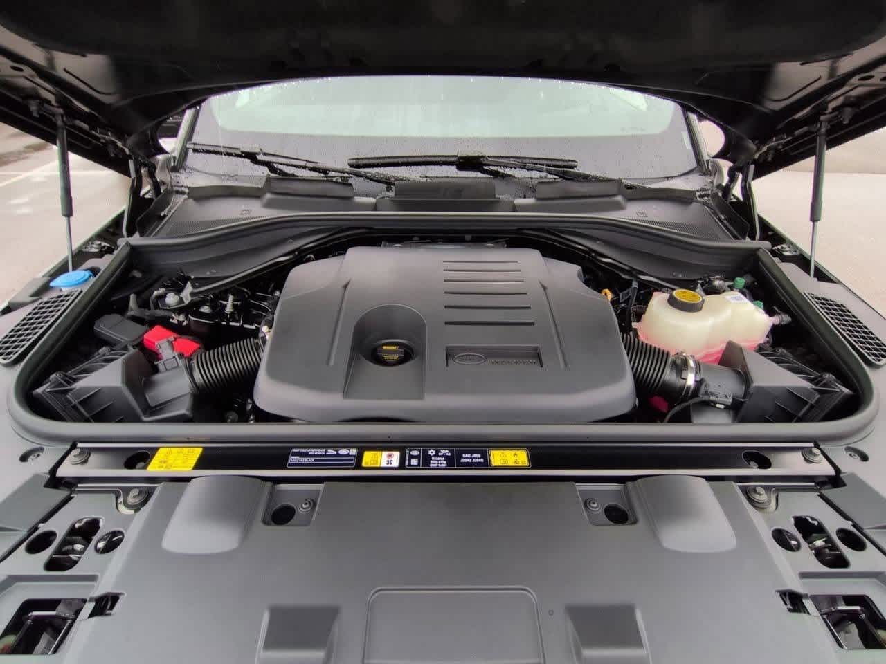 Thumbnail: 2026 Land Rover Range Rover Sport - 13