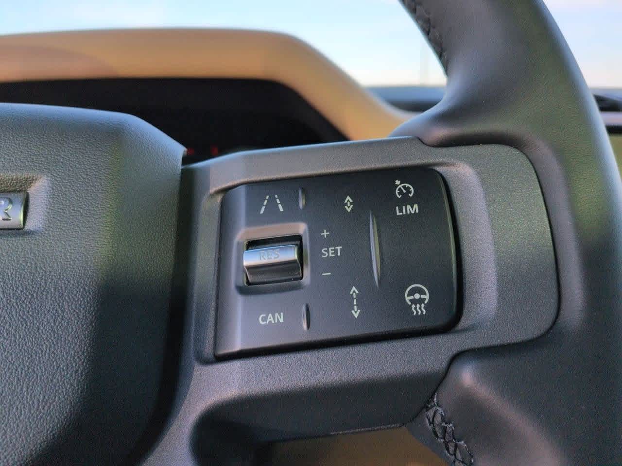 Thumbnail: 2026 Land Rover Defender - 25