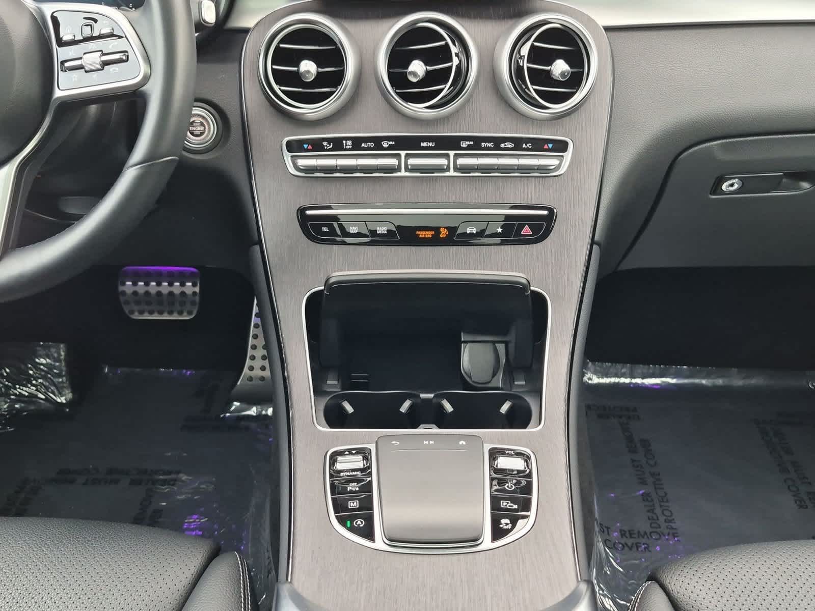 2022 Mercedes-Benz GLC GLC300 - Photo 29