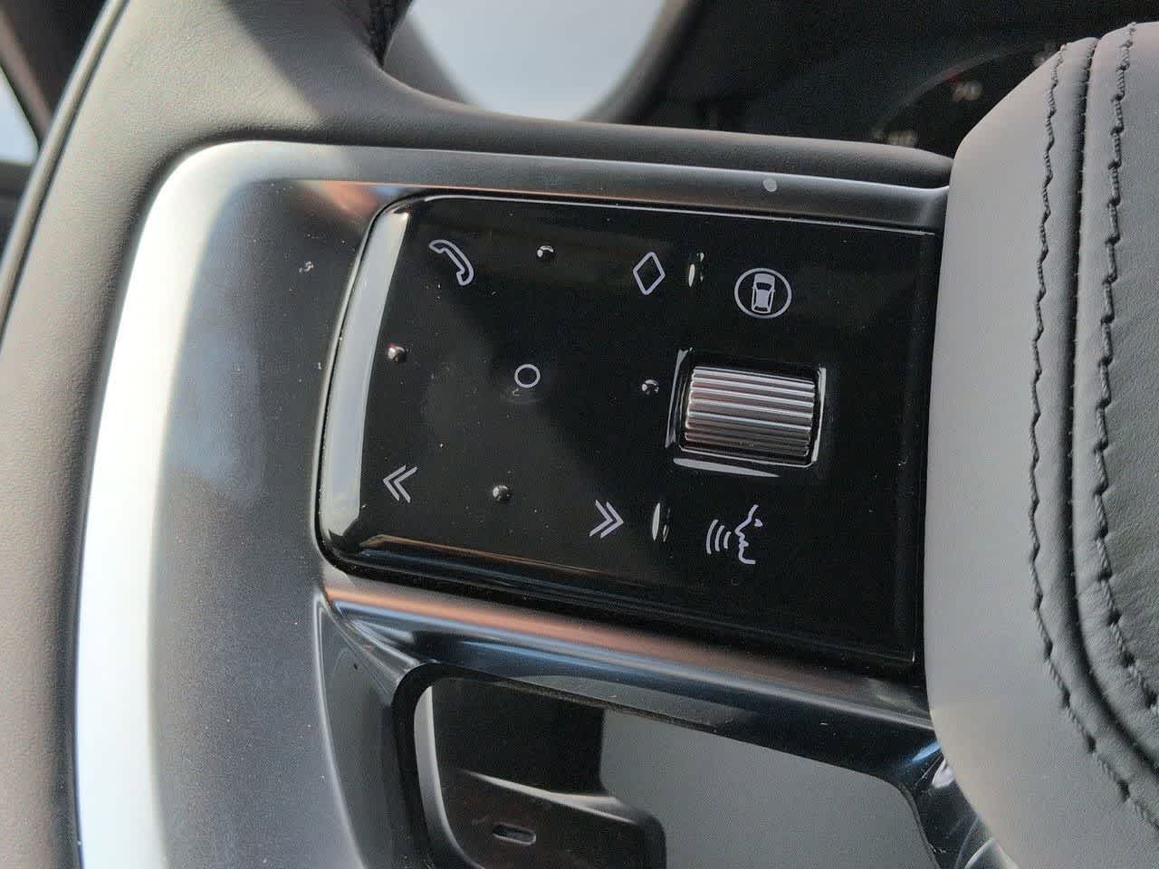 Thumbnail: 2026 Land Rover Range Rover - 25