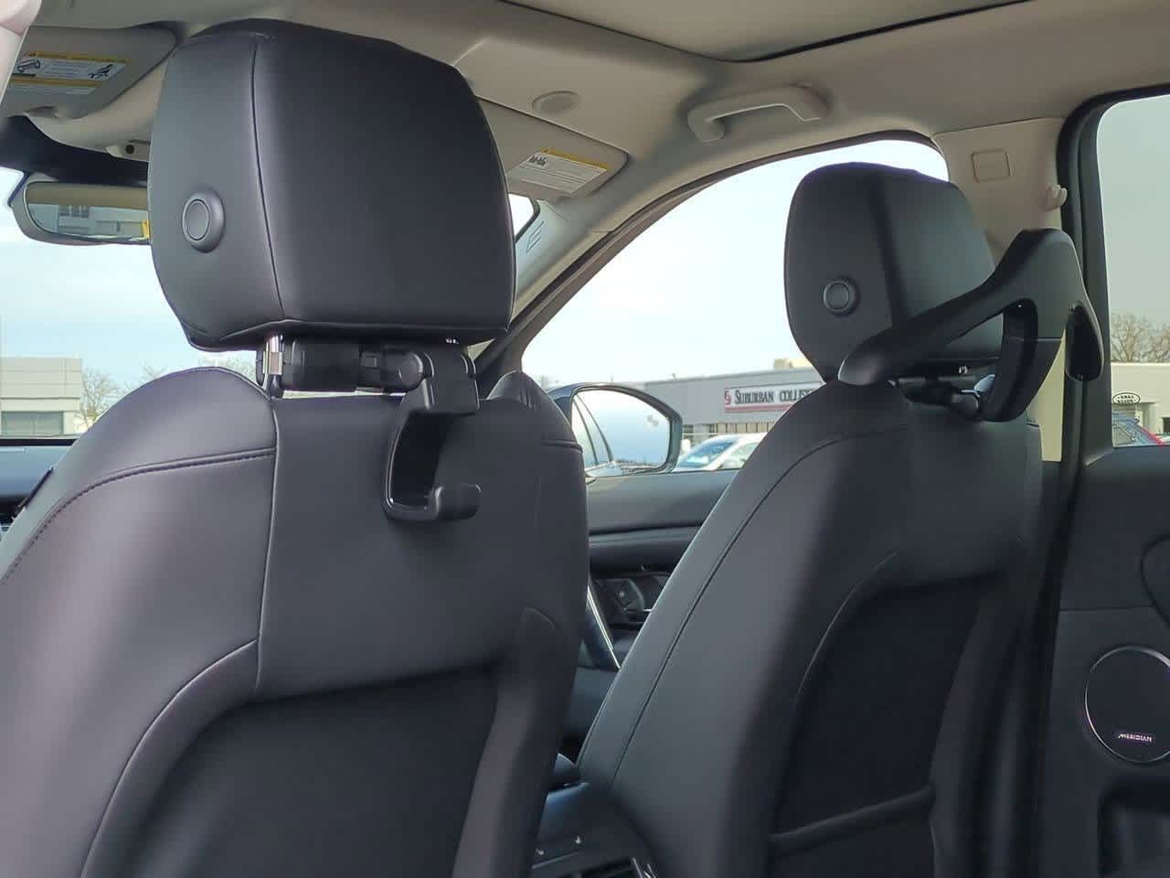 Thumbnail: 2025 Land Rover Discovery Sport - 18