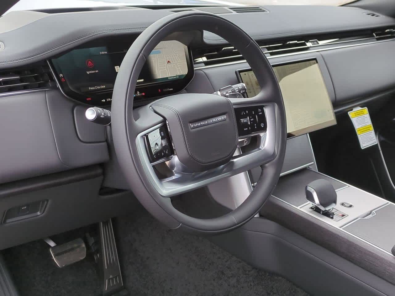 2025 Land Rover Range Rover SE photo 2