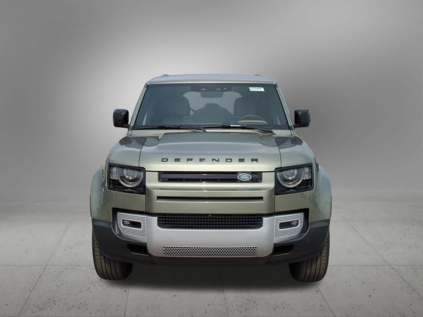 2025 Land Rover Defender 110 9