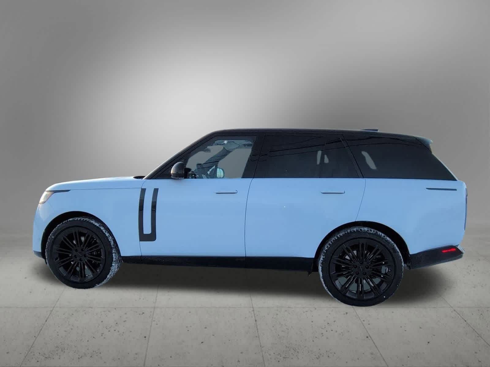 Thumbnail: 2026 Land Rover Range Rover - 3