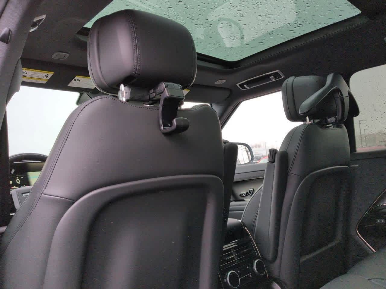 Thumbnail: 2026 Land Rover Range Rover Sport - 18