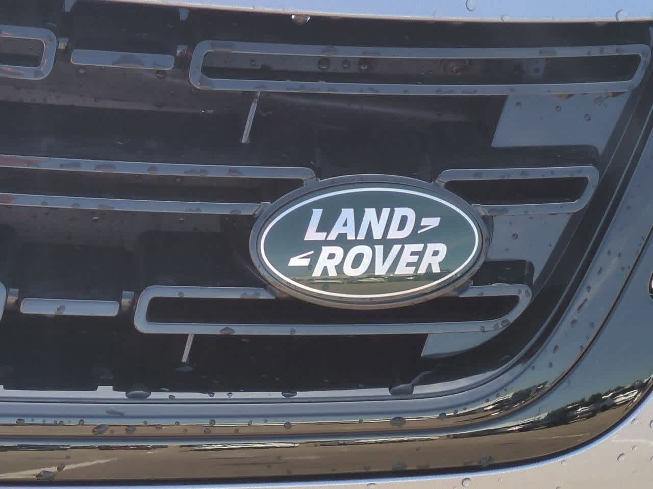 Thumbnail: 2026 Land Rover Range Rover Evoque - 10
