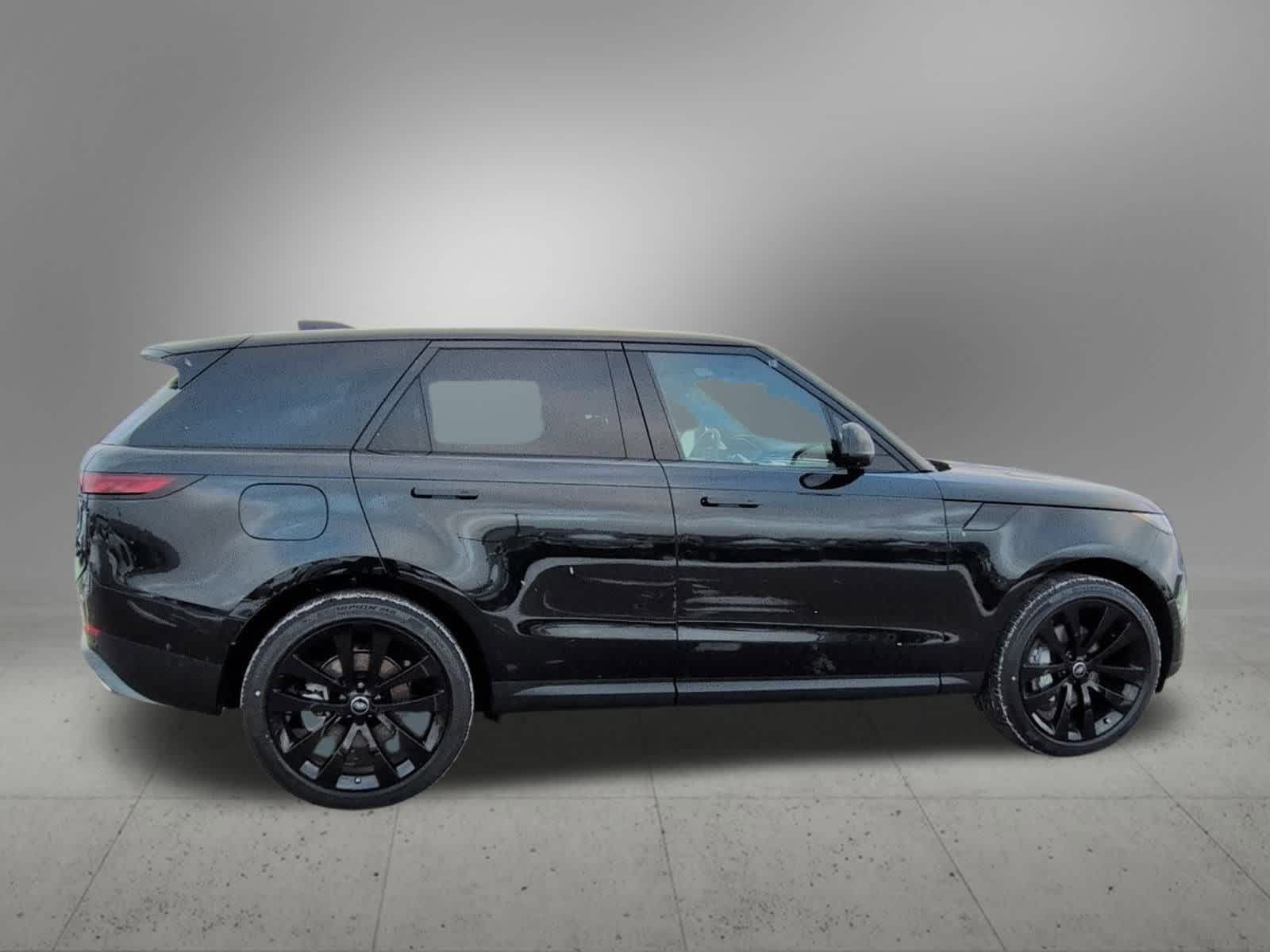 Thumbnail: 2025 Land Rover Range Rover Sport - 7