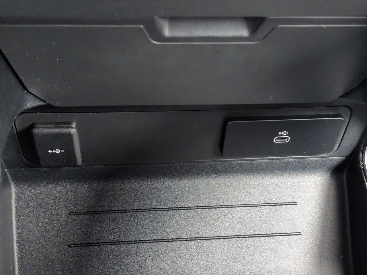 Thumbnail: 2026 Land Rover Defender - 33