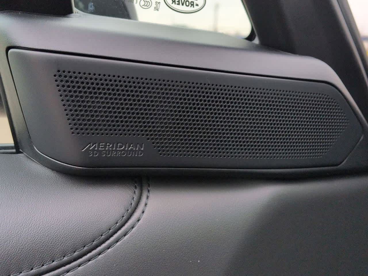 Thumbnail: 2026 Land Rover Range Rover - 31