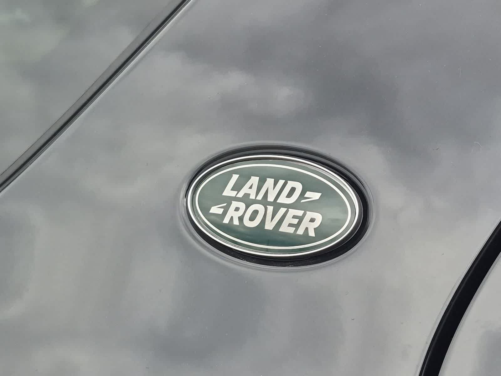 Thumbnail: 2026 Land Rover Discovery Sport - 11
