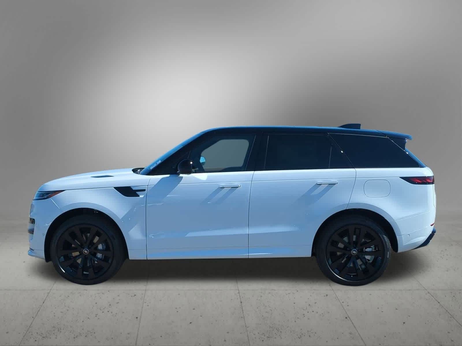 Thumbnail: 2025 Land Rover Range Rover Sport - 3