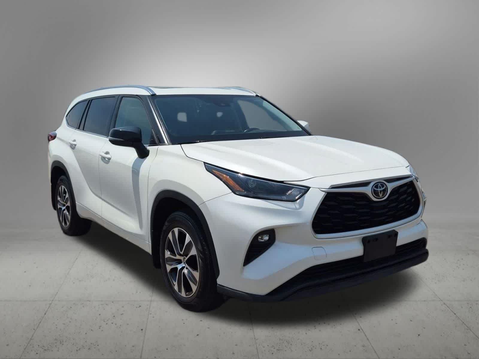 2021 Toyota Highlander XLE - Photo 8