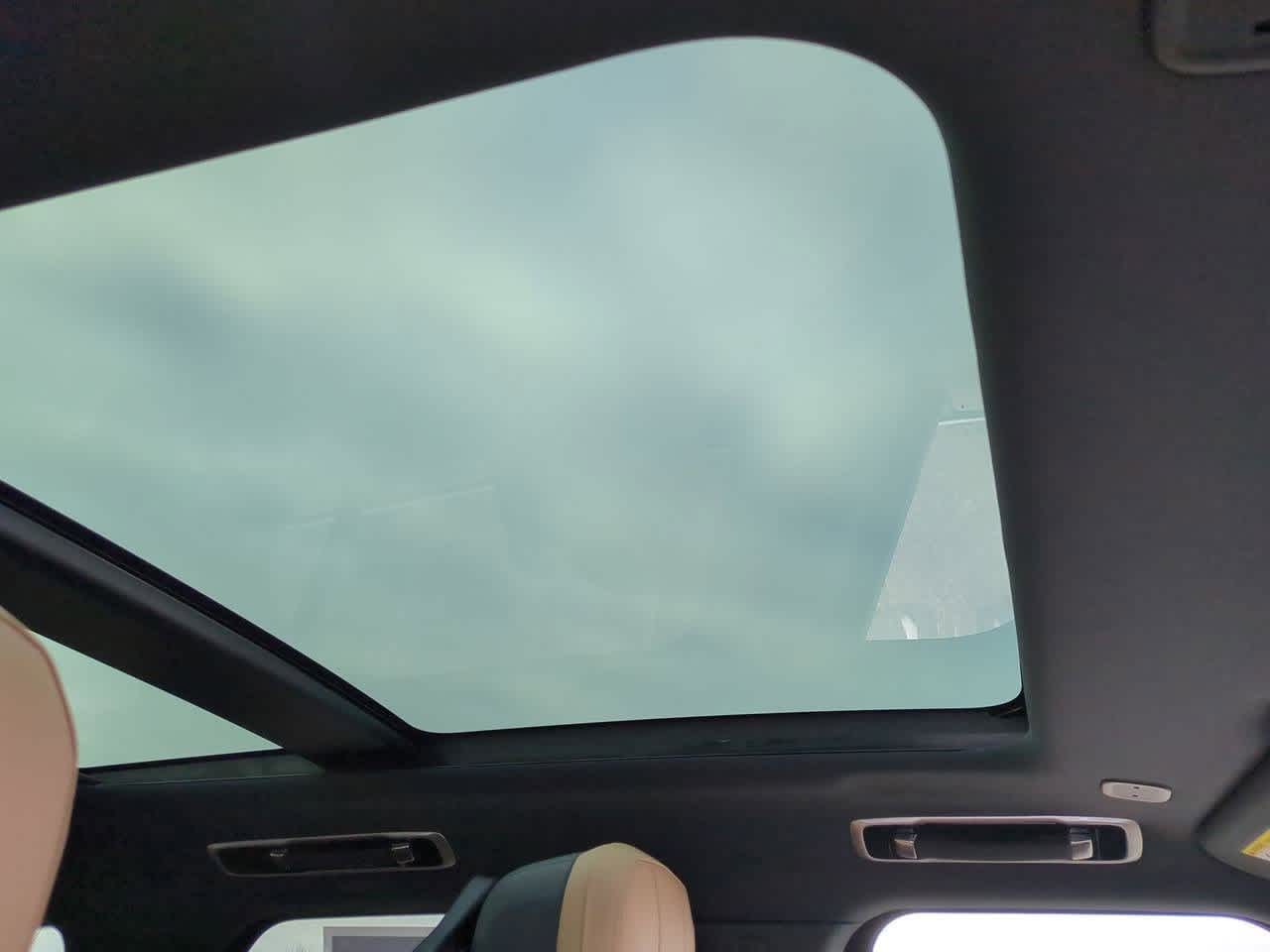 Thumbnail: 2026 Land Rover Range Rover Sport - 22